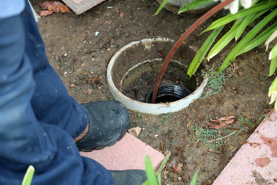 How to Know if Your Main Sewer Line is Clogged